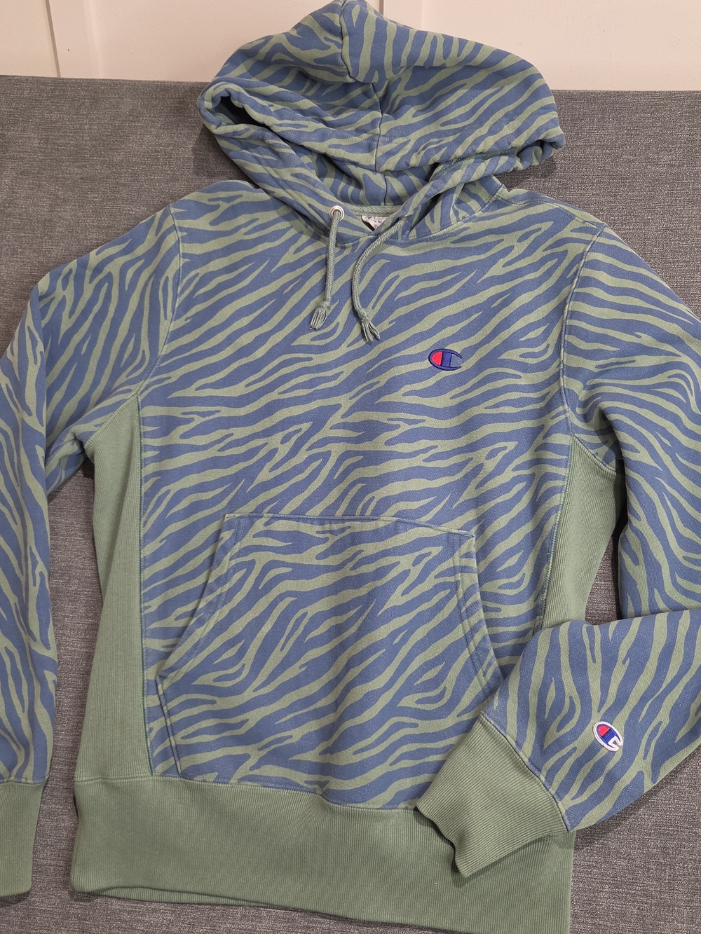 Champion Green Zebra-Print Hooded Sweatshirt Adult Small